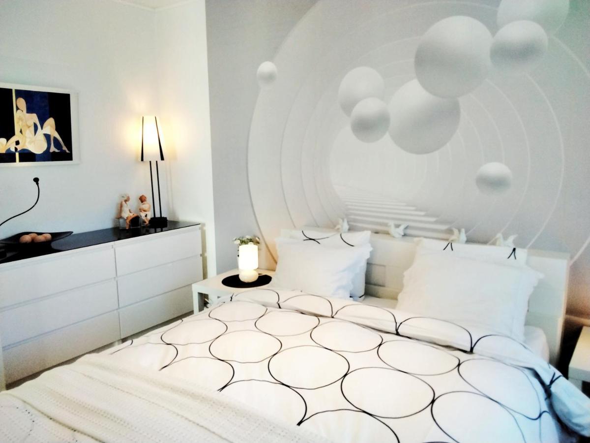 Les Chambourlettes Bed & Breakfast Mons Eksteriør bilde