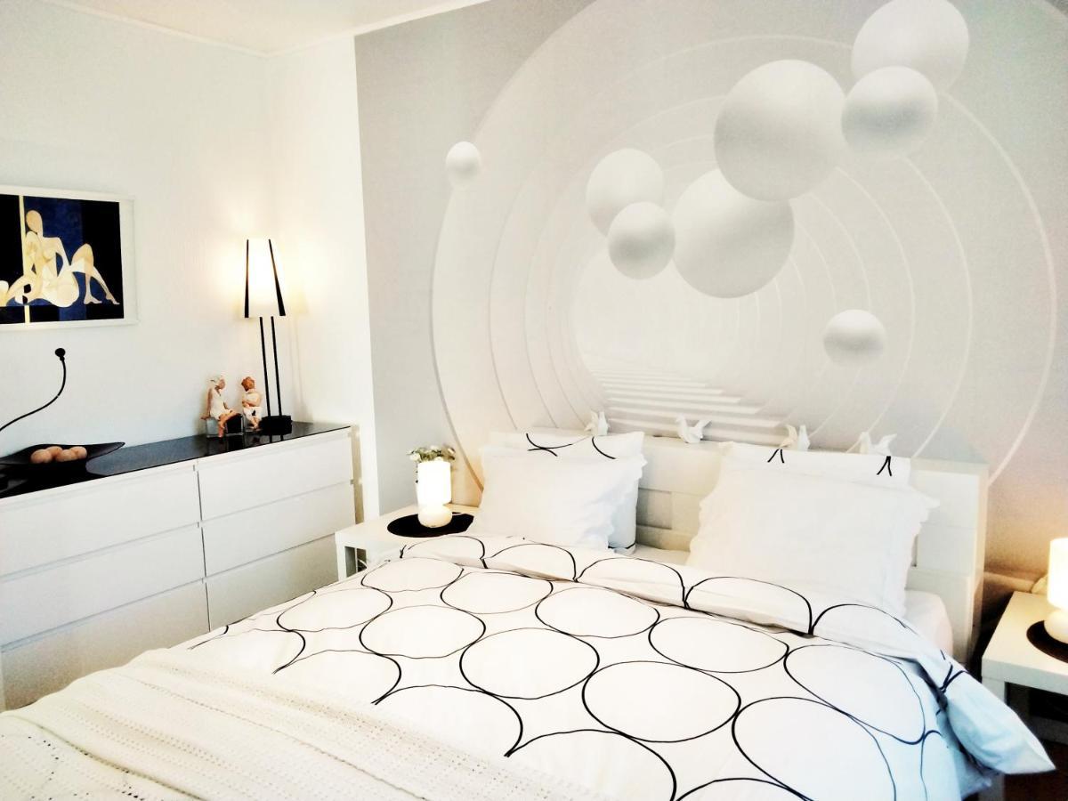 Les Chambourlettes Bed & Breakfast Mons Eksteriør bilde